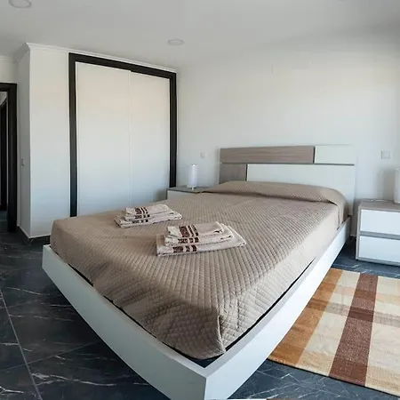 Sunset House Апартаменты Вила-ду-Биспо