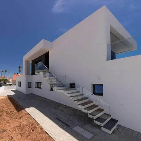 Sunset House * Вила-ду-Биспо
